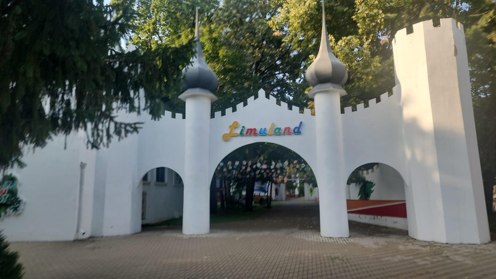 Limuland qala darvazası